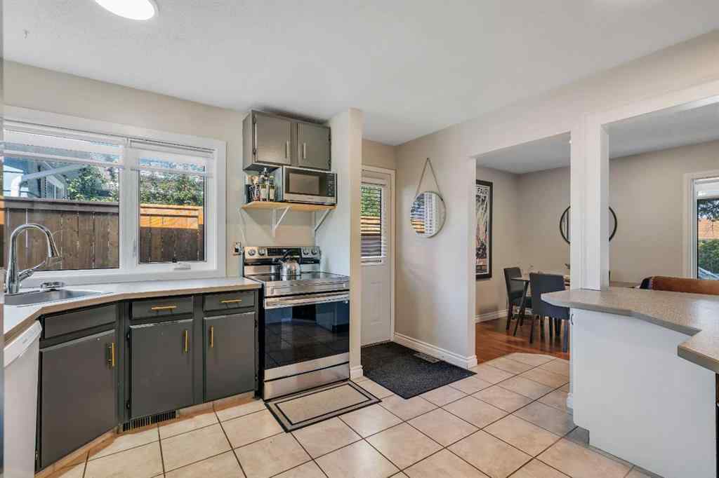 MLS® A2257483 - 415 Midridge Drive SE in Midnapore Calgary, Residential