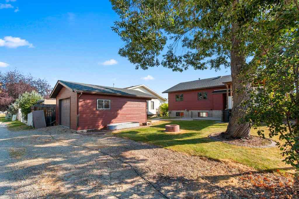 MLS® A2257485 - 5602 57 Avenue  in NONE Olds, Residential