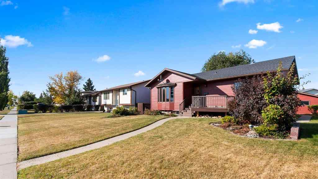 MLS® A2257485 - 5602 57 Avenue  in NONE Olds, Residential
