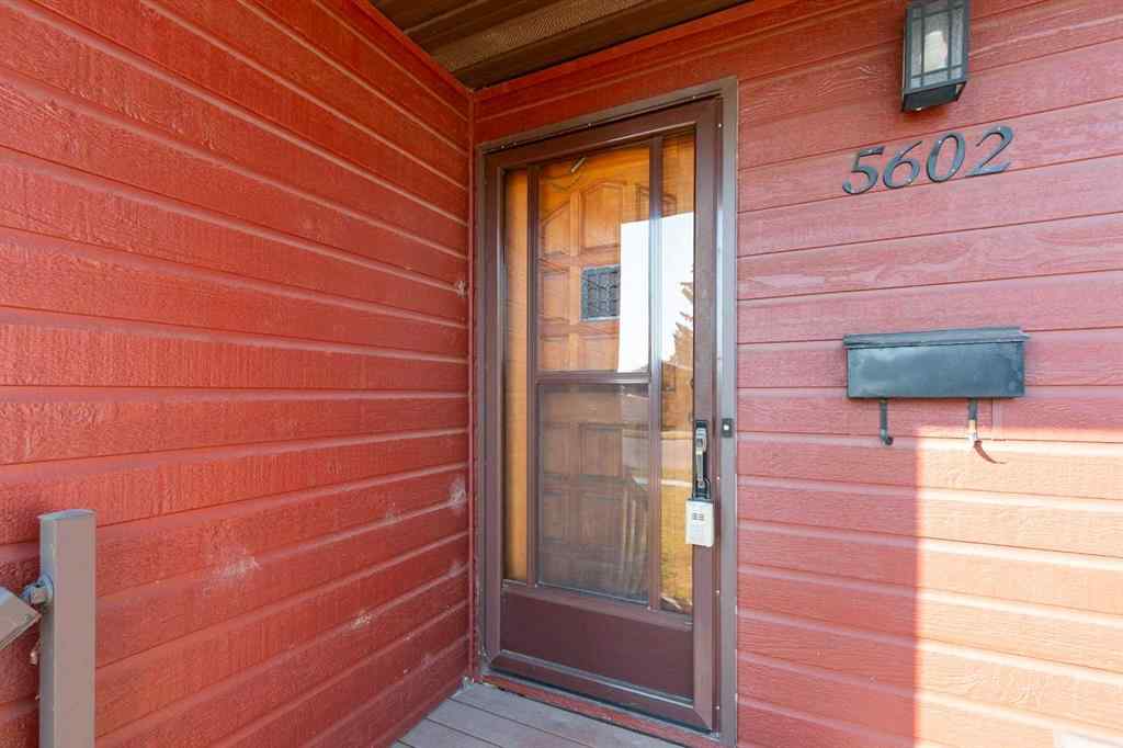 MLS® A2257485 - 5602 57 Avenue  in NONE Olds, Residential