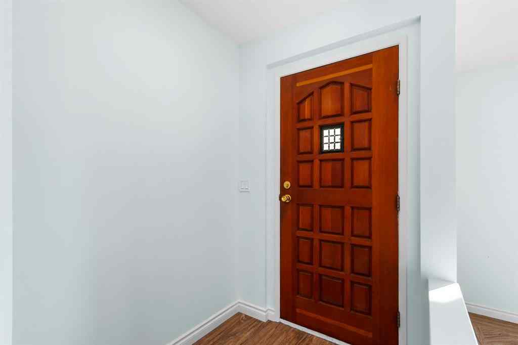 MLS® A2257485 - 5602 57 Avenue  in NONE Olds, Residential