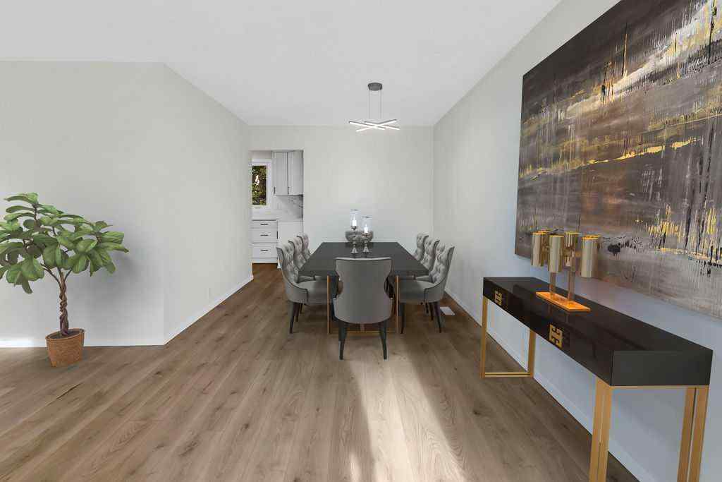 MLS® A2257486 - 10 Radcliffe Crescent SE in Albert Park/Radisson Heights Calgary, Residential