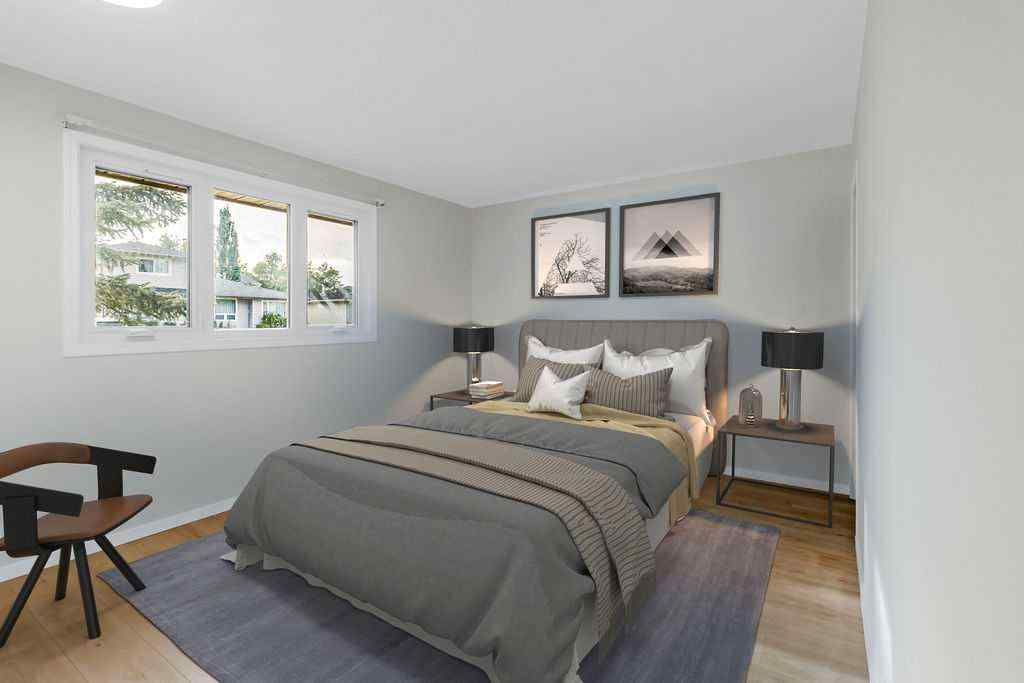 MLS® A2257486 - 10 Radcliffe Crescent SE in Albert Park/Radisson Heights Calgary, Residential