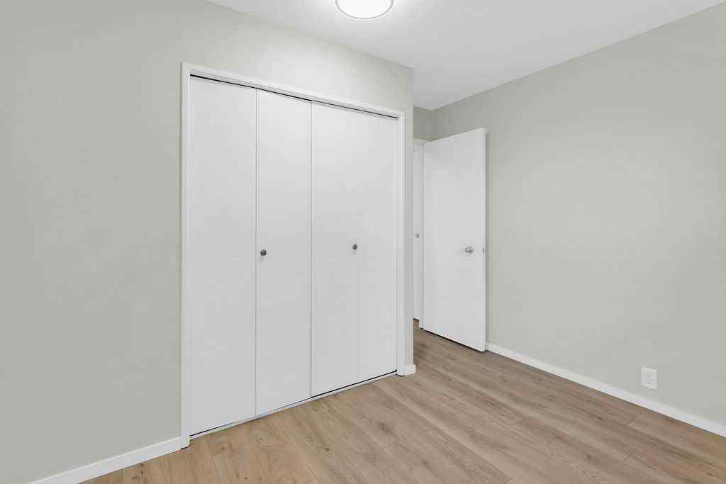 MLS® A2257486 - 10 Radcliffe Crescent SE in Albert Park/Radisson Heights Calgary, Residential