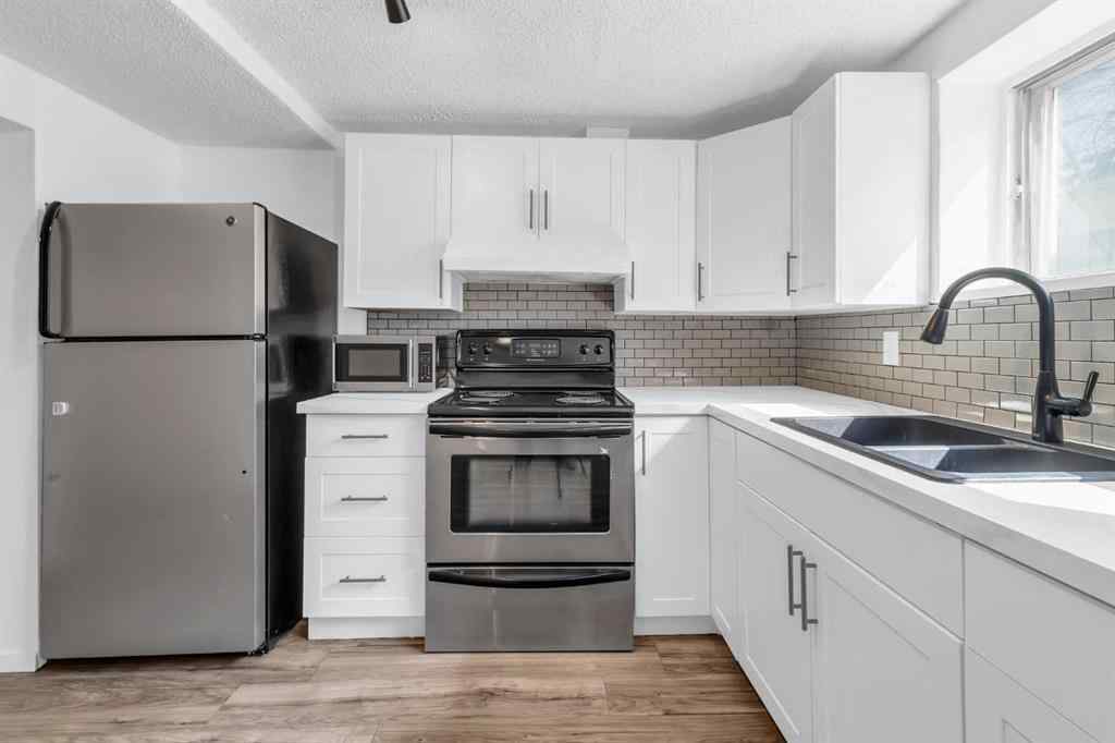 MLS® A2257486 - 10 Radcliffe Crescent SE in Albert Park/Radisson Heights Calgary, Residential