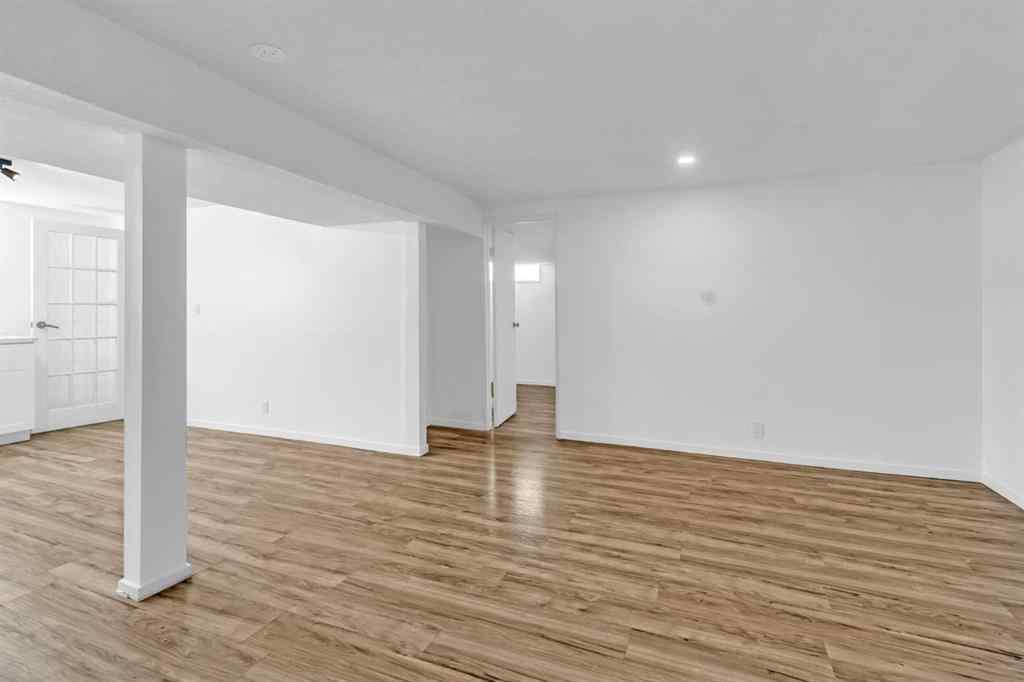 MLS® A2257486 - 10 Radcliffe Crescent SE in Albert Park/Radisson Heights Calgary, Residential