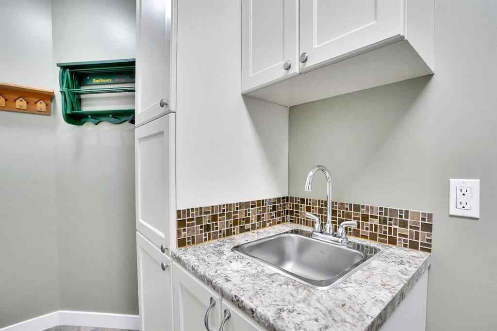 MLS® A2257489 - 1161 100 Newcastle Place  in Newcastle Drumheller, Residential
