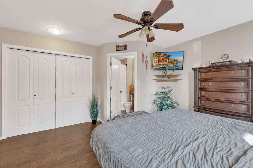 MLS® A2257493 - 317 Jenner Crescent  in Johnstone Crossing Red Deer, Residential