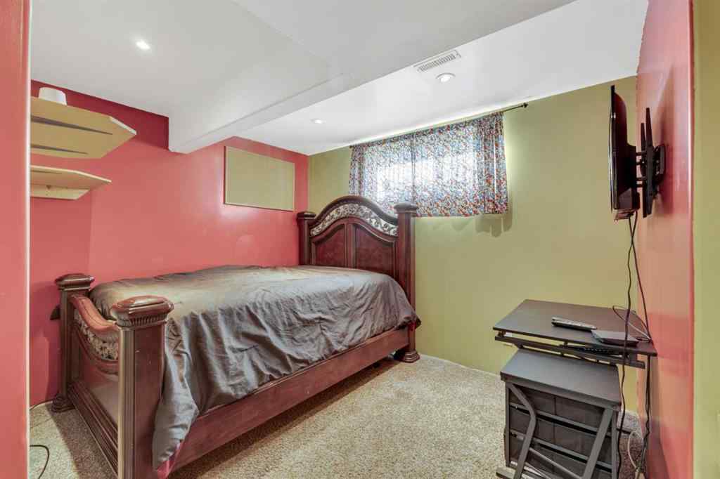 MLS® A2257493 - 317 Jenner Crescent  in Johnstone Crossing Red Deer, Residential