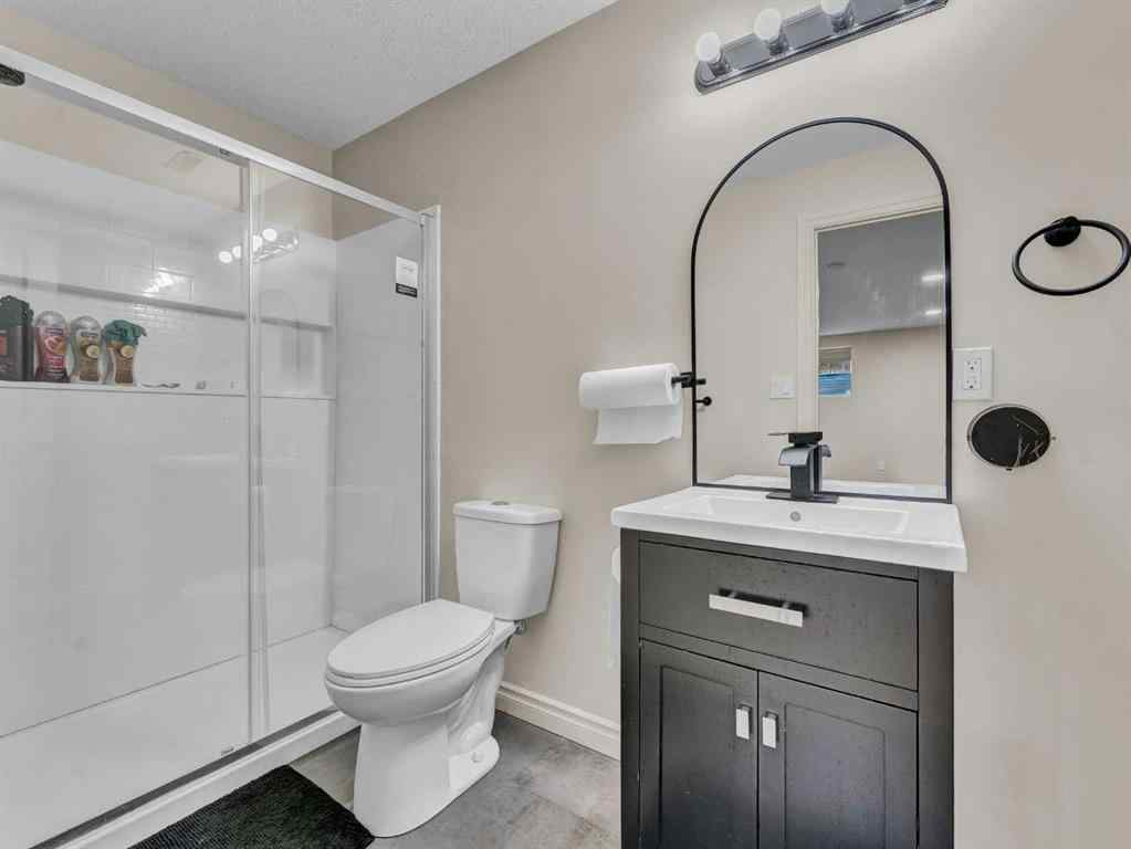 MLS® A2257494 - 592 Vista Drive SE in SE Southridge Medicine Hat, Residential