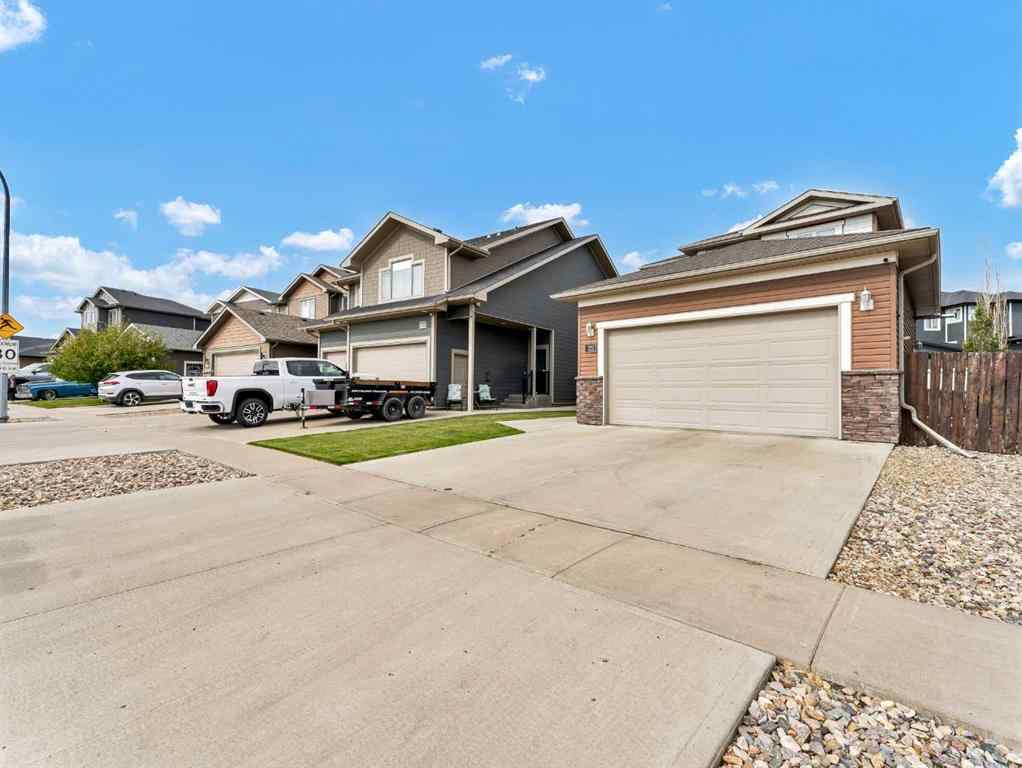 MLS® A2257494 - 592 Vista Drive SE in SE Southridge Medicine Hat, Residential