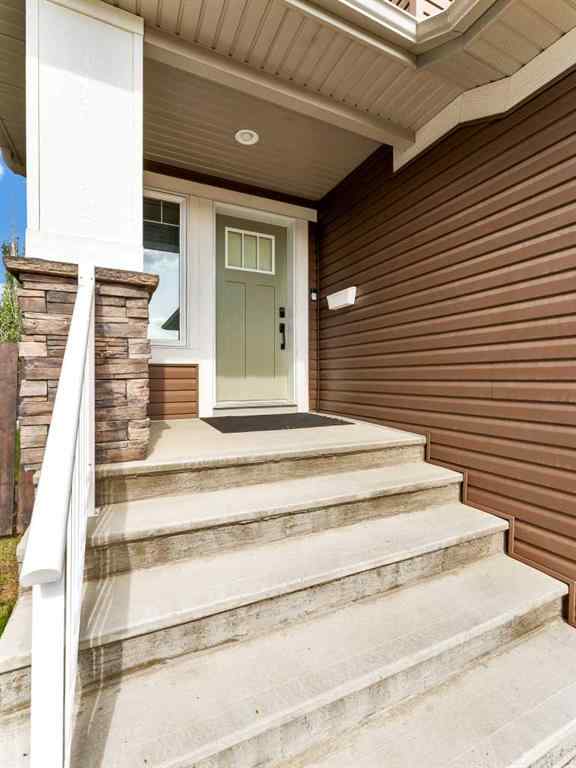 MLS® A2257494 - 592 Vista Drive SE in SE Southridge Medicine Hat, Residential