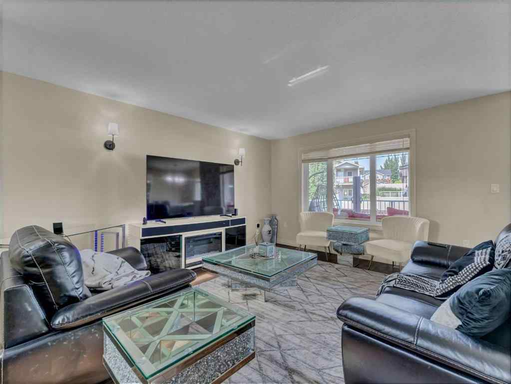 MLS® A2257494 - 592 Vista Drive SE in SE Southridge Medicine Hat, Residential
