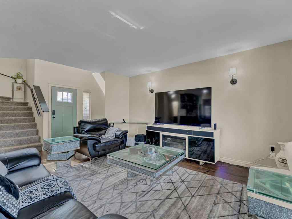 MLS® A2257494 - 592 Vista Drive SE in SE Southridge Medicine Hat, Residential