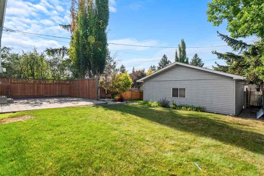 MLS® A2257498 - 1364 Lake Michigan Crescent SE in Bonavista Downs Calgary, Residential