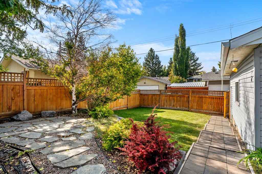 MLS® A2257498 - 1364 Lake Michigan Crescent SE in Bonavista Downs Calgary, Residential