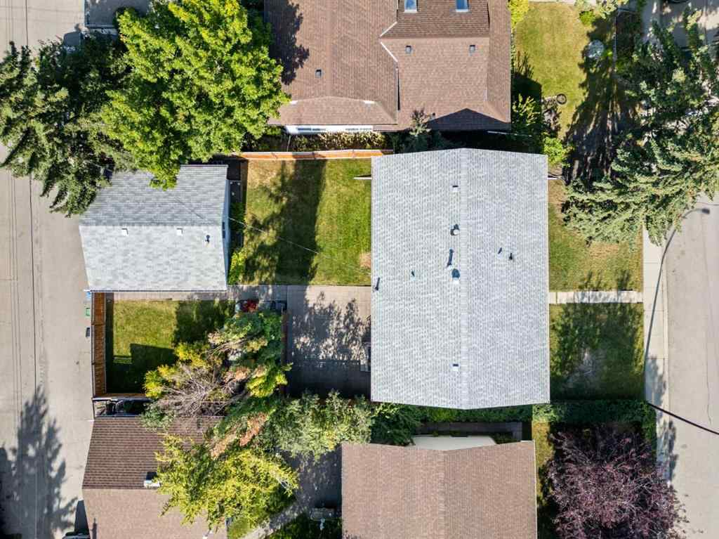 MLS® A2257498 - 1364 Lake Michigan Crescent SE in Bonavista Downs Calgary, Residential