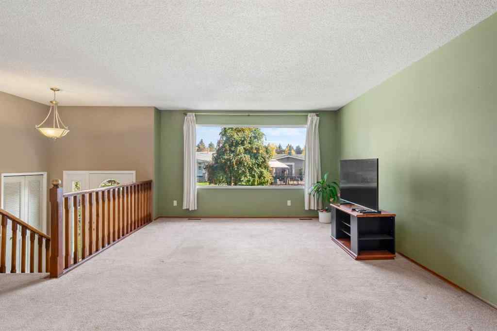 MLS® A2257498 - 1364 Lake Michigan Crescent SE in Bonavista Downs Calgary, Residential