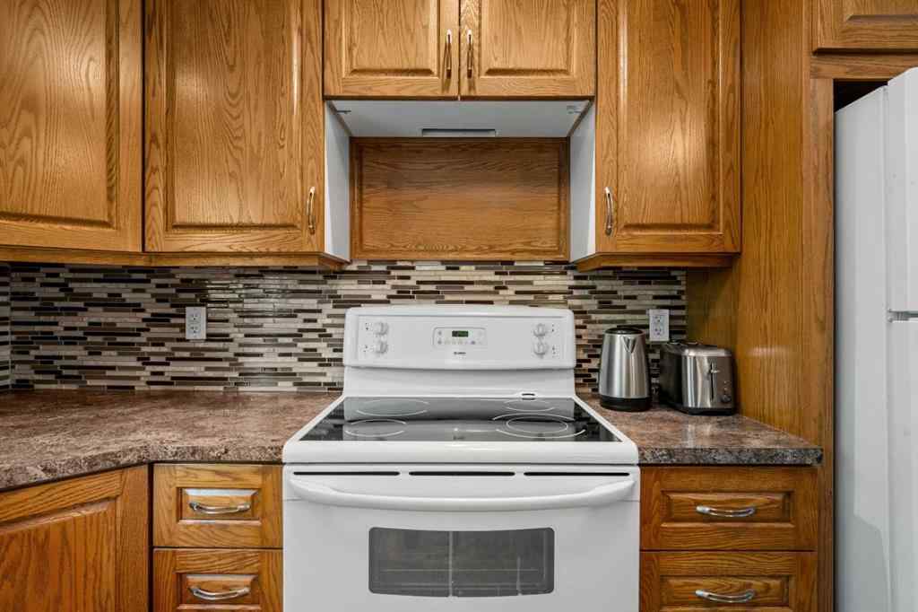 MLS® A2257498 - 1364 Lake Michigan Crescent SE in Bonavista Downs Calgary, Residential