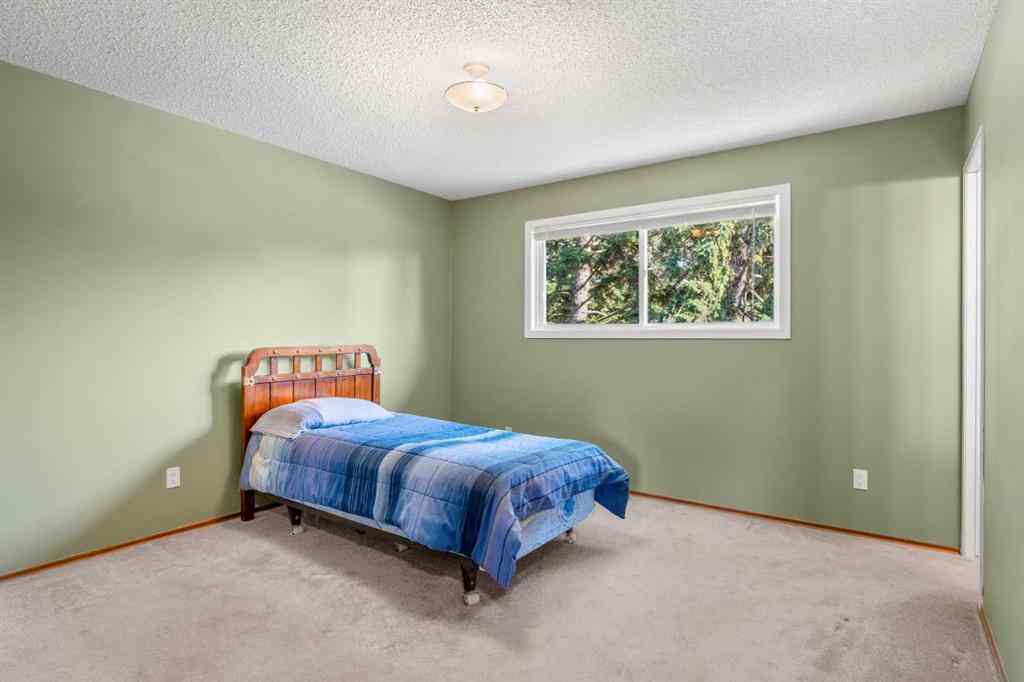 MLS® A2257498 - 1364 Lake Michigan Crescent SE in Bonavista Downs Calgary, Residential