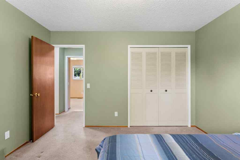 MLS® A2257498 - 1364 Lake Michigan Crescent SE in Bonavista Downs Calgary, Residential