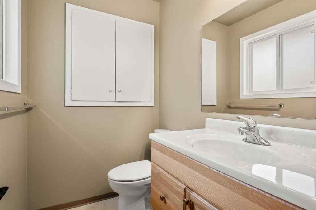 MLS® A2257498 - 1364 Lake Michigan Crescent SE in Bonavista Downs Calgary, Residential
