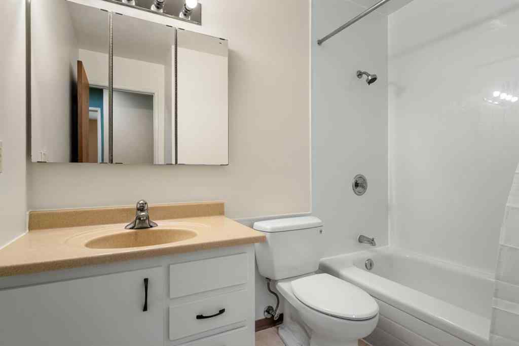 MLS® A2257498 - 1364 Lake Michigan Crescent SE in Bonavista Downs Calgary, Residential