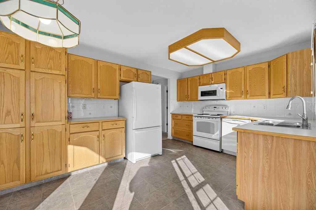 MLS® A2257506 - 1715 17 Street  in NONE Didsbury, Residential