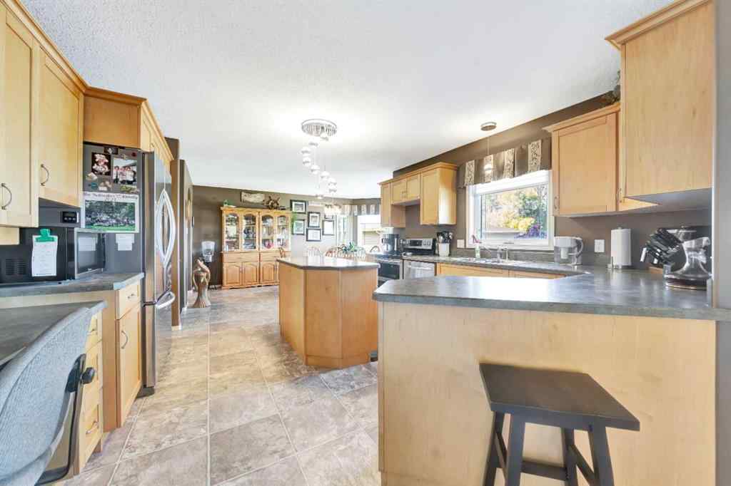 MLS® A2257508 - 317 6 Avenue  in NONE Paradise Hill, Residential