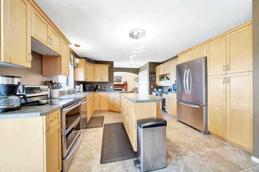 MLS® A2257508 - 317 6 Avenue  in NONE Paradise Hill, Residential
