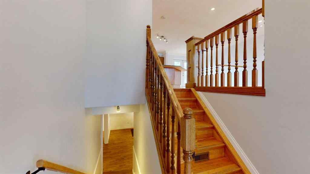 MLS® A2257509 - 195 Becker Crescent  in Dickinsfield Fort McMurray, Residential