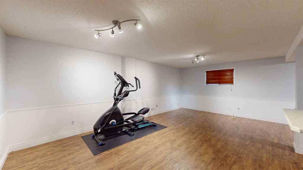 MLS® A2257509 - 195 Becker Crescent  in Dickinsfield Fort McMurray, Residential