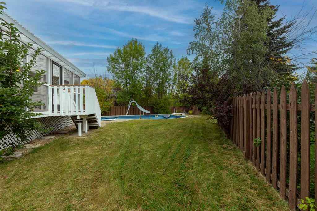 MLS® A2257509 - 195 Becker Crescent  in Dickinsfield Fort McMurray, Residential