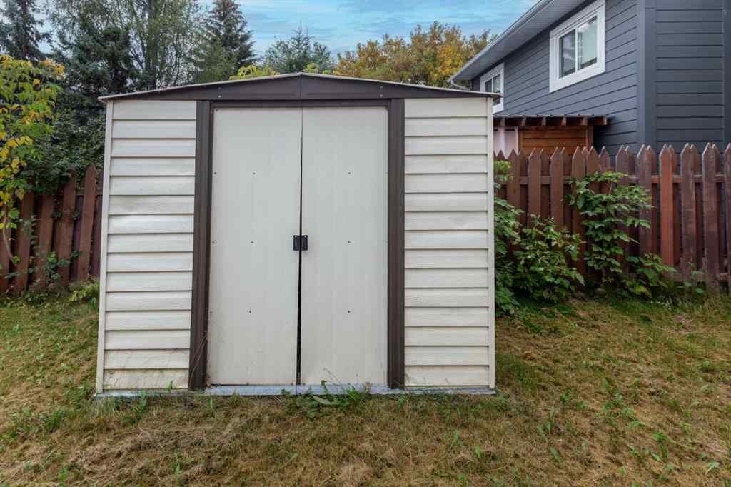 MLS® A2257509 - 195 Becker Crescent  in Dickinsfield Fort McMurray, Residential