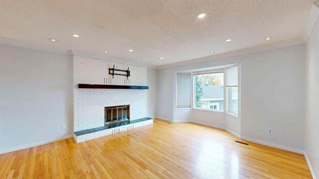 MLS® A2257509 - 195 Becker Crescent  in Dickinsfield Fort McMurray, Residential