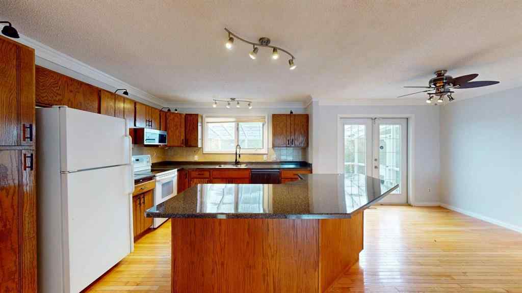 MLS® A2257509 - 195 Becker Crescent  in Dickinsfield Fort McMurray, Residential