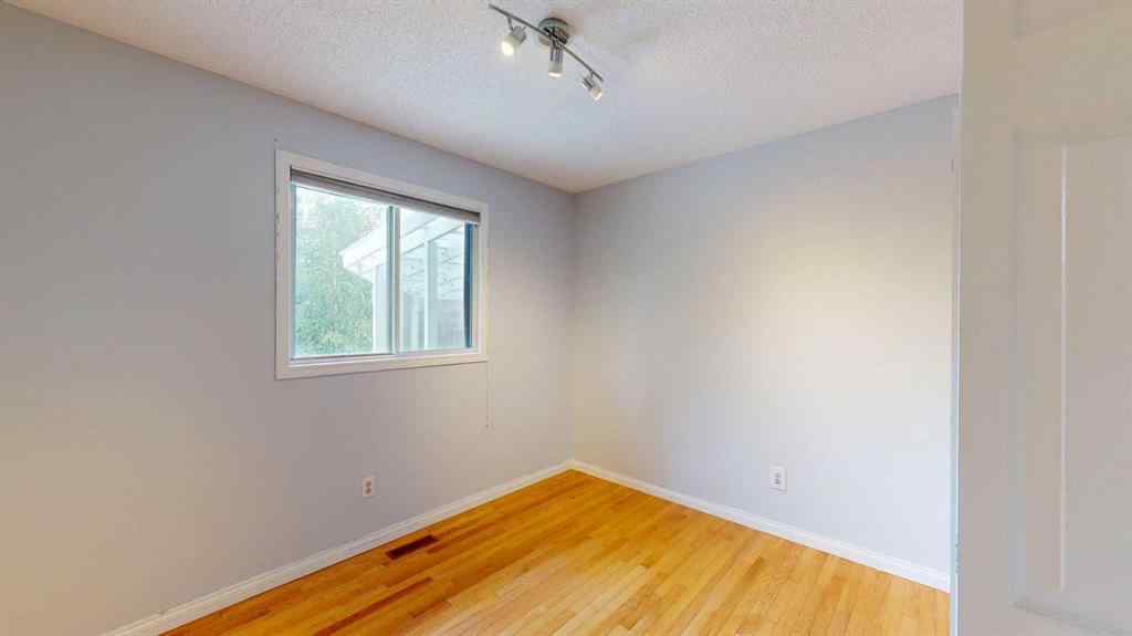 MLS® A2257509 - 195 Becker Crescent  in Dickinsfield Fort McMurray, Residential