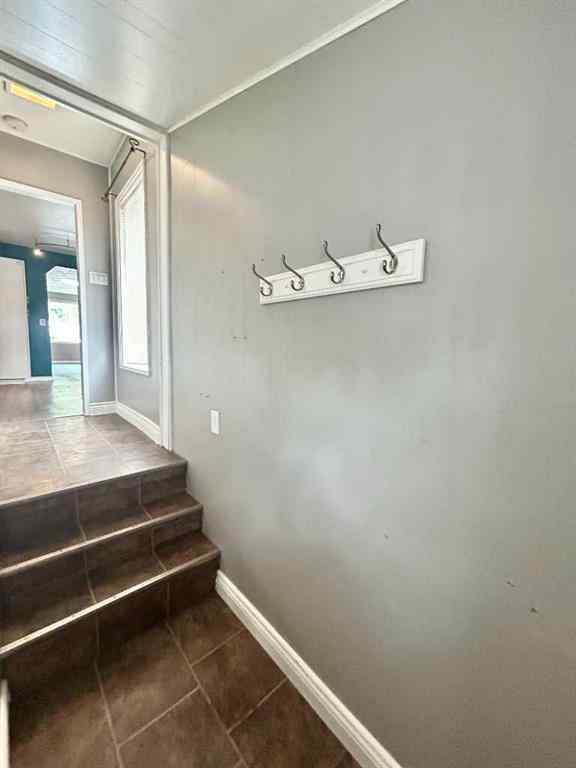 MLS® A2257515 - 1214 9 Avenue N in Senator Buchanan Lethbridge, Residential