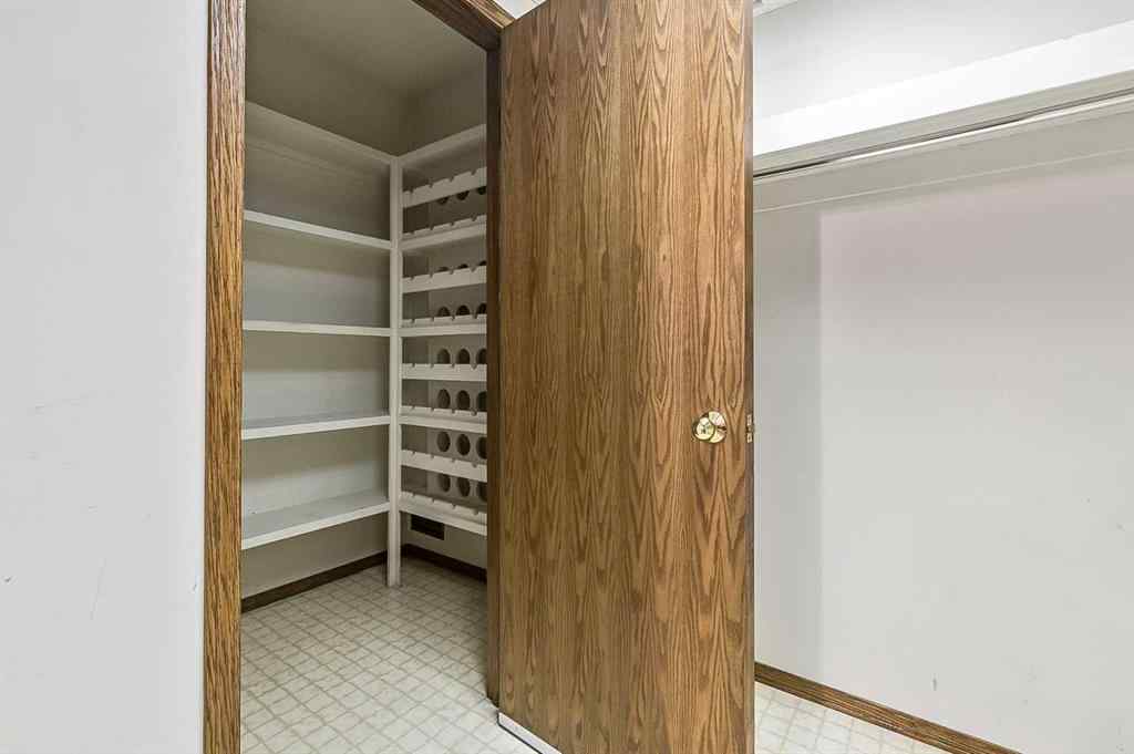 MLS® A2257520 - 108 Canterville Road SW in Canyon Meadows Calgary, Residential