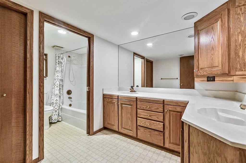 MLS® A2257520 - 108 Canterville Road SW in Canyon Meadows Calgary, Residential