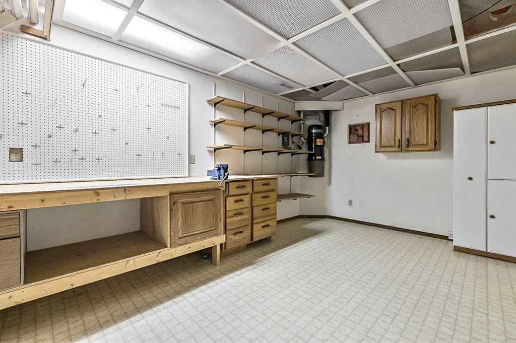 MLS® A2257520 - 108 Canterville Road SW in Canyon Meadows Calgary, Residential