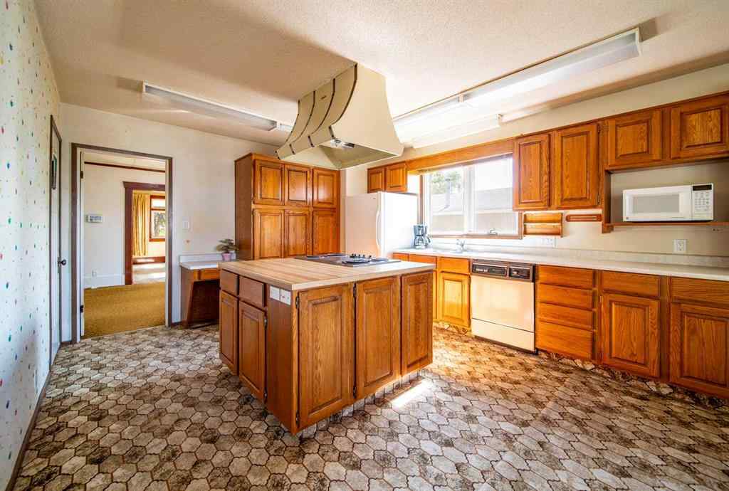 MLS® A2257523 - 5016 52 Street  in Provost Provost, Residential
