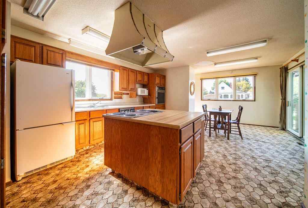 MLS® A2257523 - 5016 52 Street  in Provost Provost, Residential