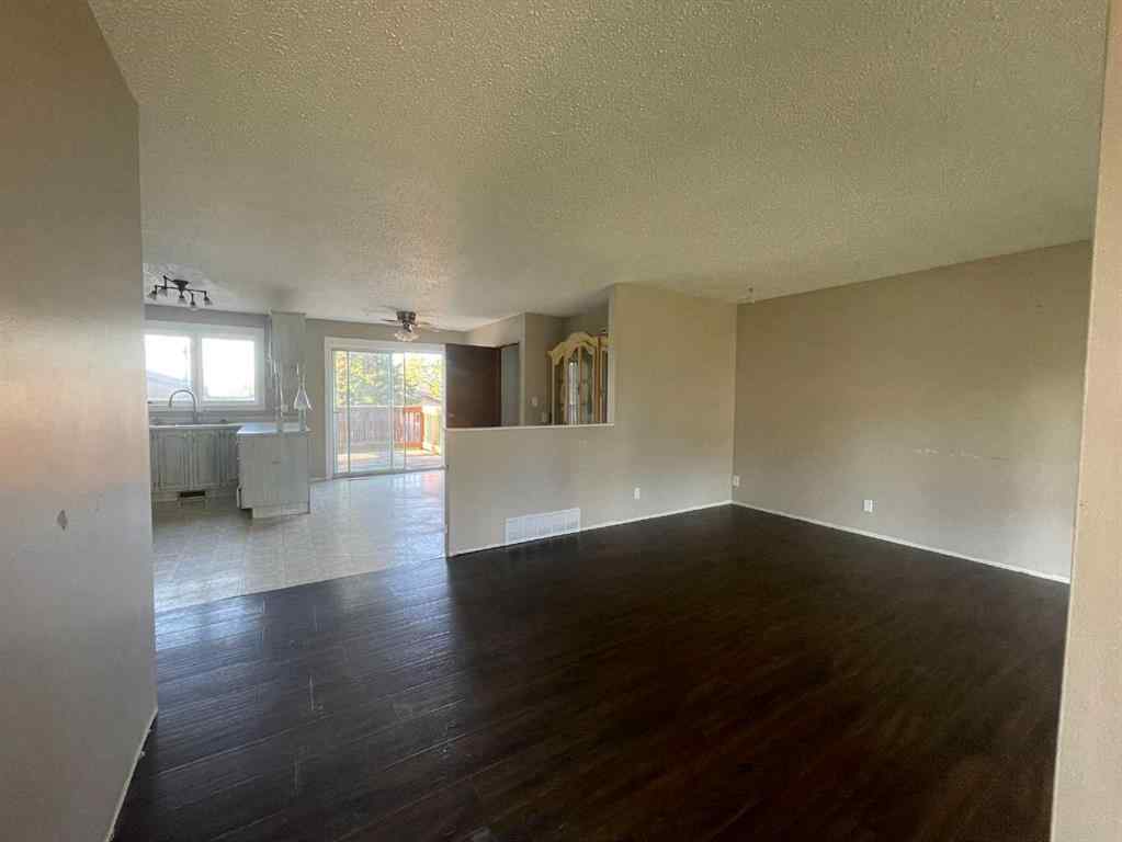 MLS® A2257524 - 4720 54 Avenue  in Vermilion Vermilion, Residential