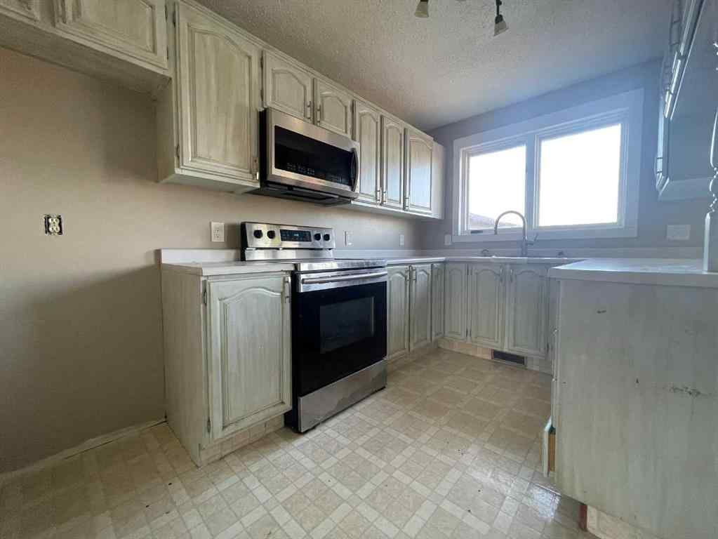 MLS® A2257524 - 4720 54 Avenue  in Vermilion Vermilion, Residential
