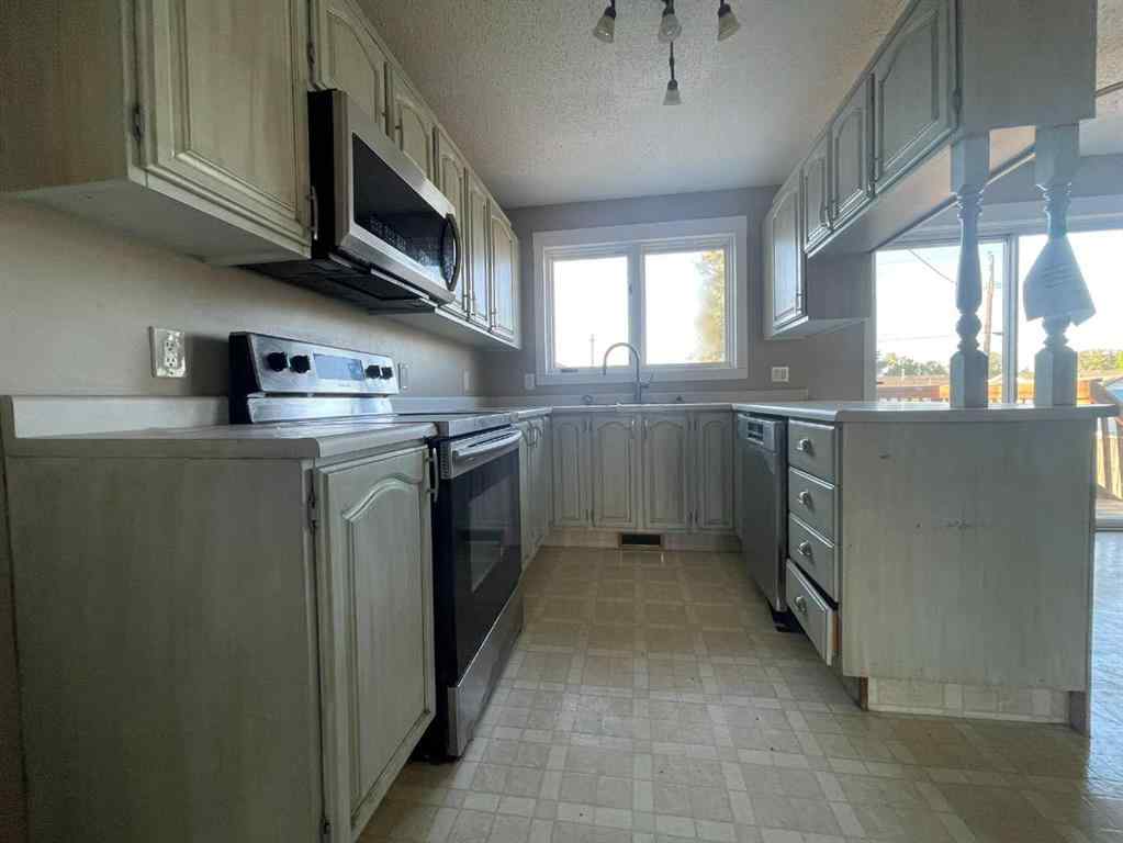 MLS® A2257524 - 4720 54 Avenue  in Vermilion Vermilion, Residential