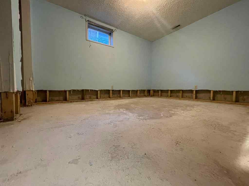 MLS® A2257524 - 4720 54 Avenue  in Vermilion Vermilion, Residential