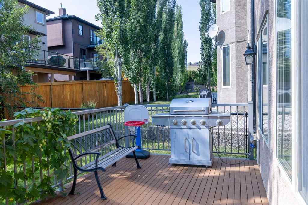 MLS® A2257526 - 52 Elmont Green SW in Springbank Hill Calgary, Residential