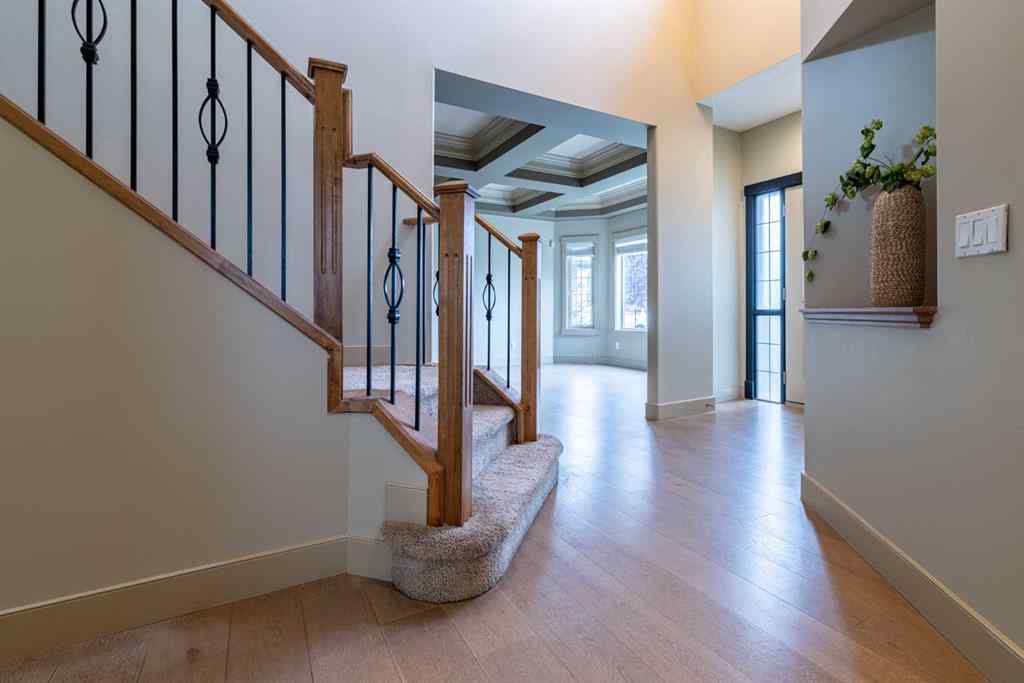 MLS® A2257526 - 52 Elmont Green SW in Springbank Hill Calgary, Residential