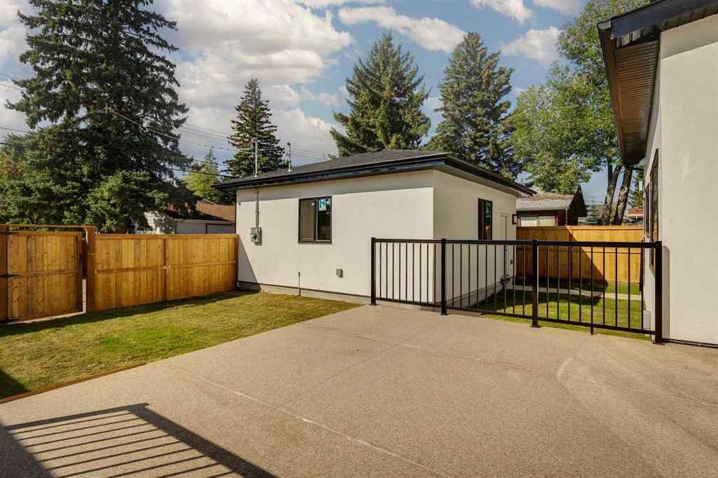 MLS® A2257527 - 3444 Lane Crescent SW in Lakeview Calgary, Residential